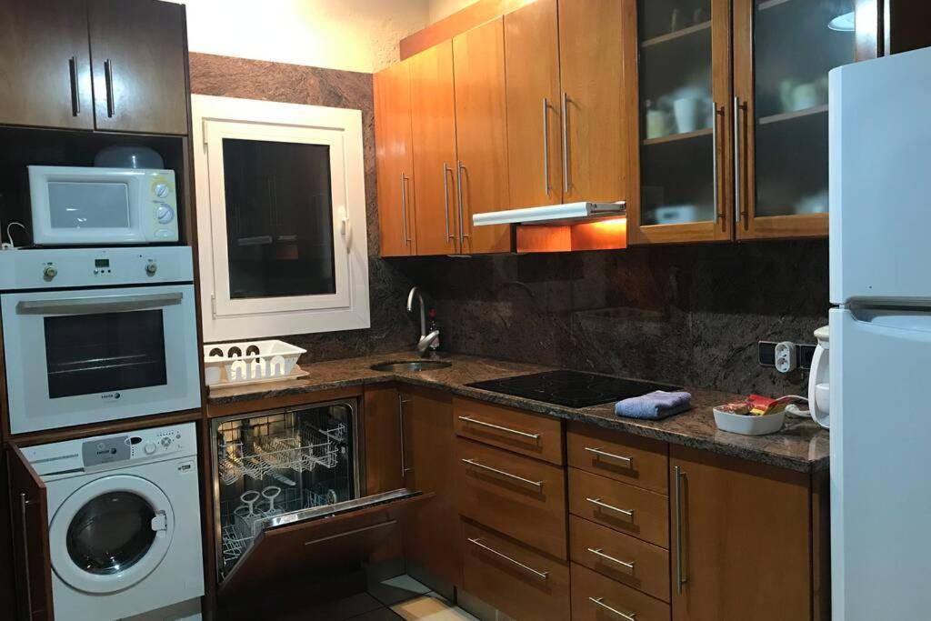Casita Blanca Con Fibra Optica Y Piscina Cominutaria Βίλα Τόσα ντε Μαρ Εξωτερικό φωτογραφία